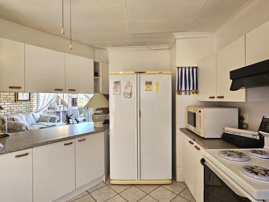 3 Bedroom Property for Sale in C Place Eastern Cape